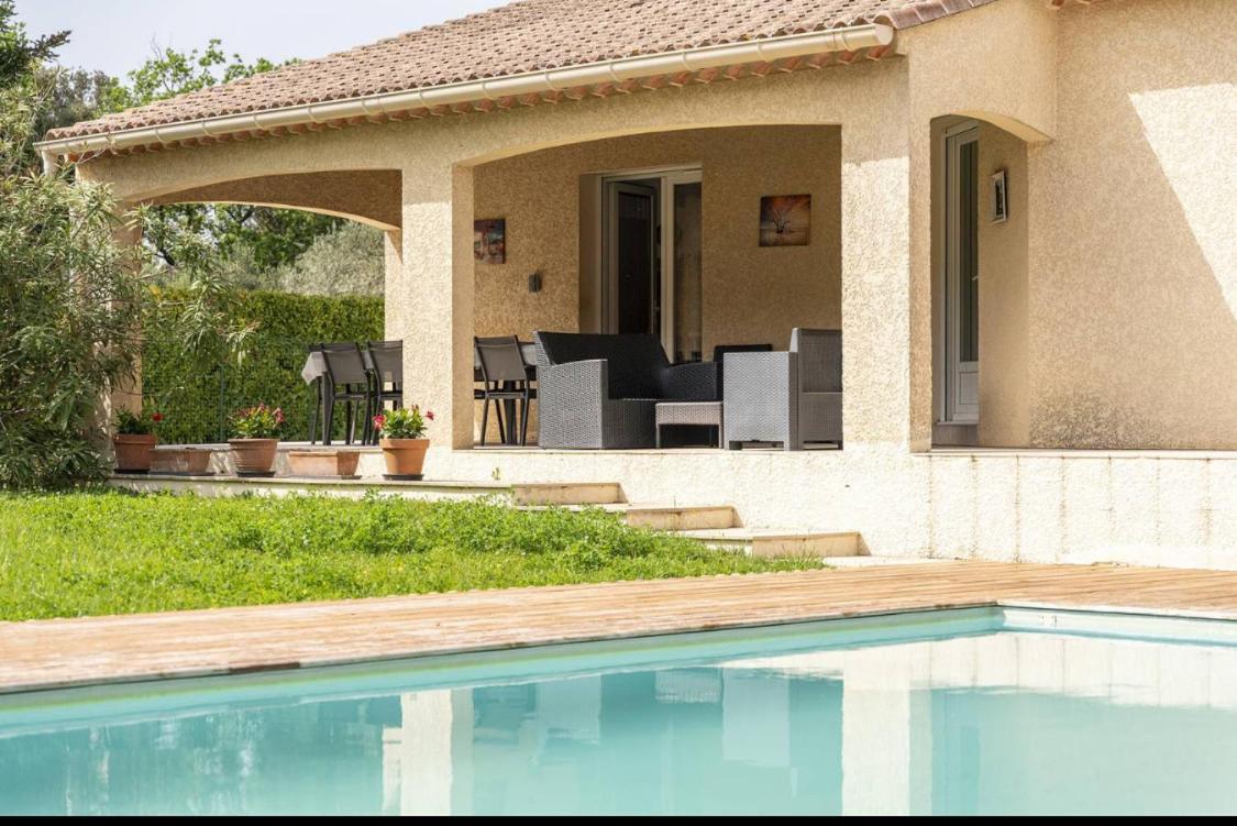 Maison de vacances10 pers piscine au calme 4 Etoiles Saint-Laurent-la-Vernède Extérieur photo